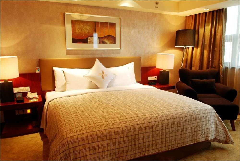 Merryland Traders Hotel Changshu Dış mekan fotoğraf