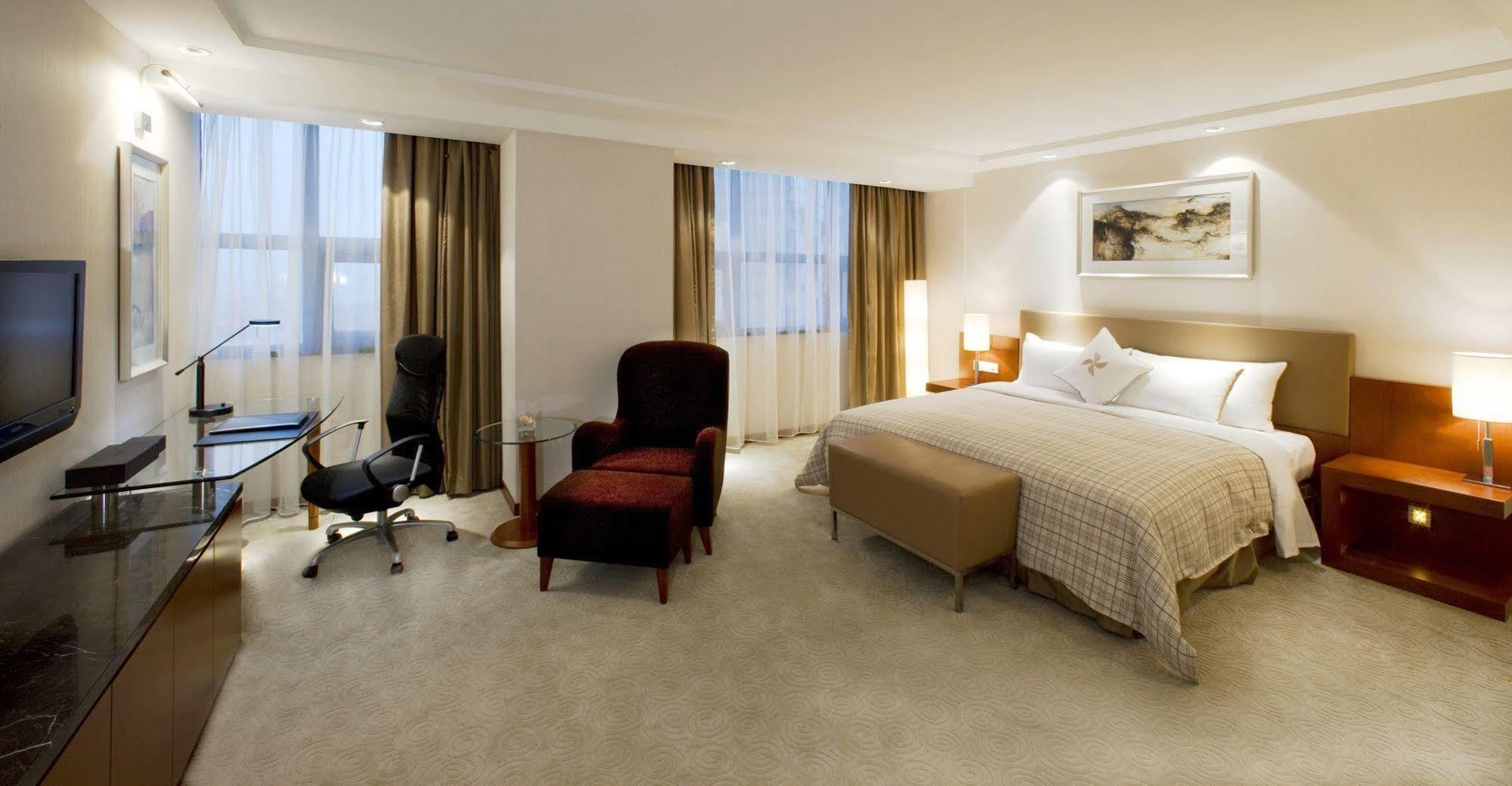 Merryland Traders Hotel Changshu Dış mekan fotoğraf
